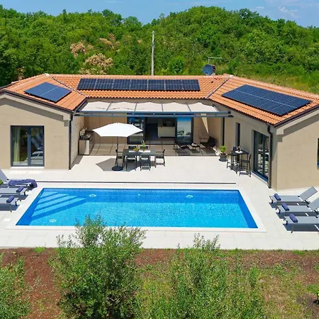 Villa Olive'r By Rent Istria *