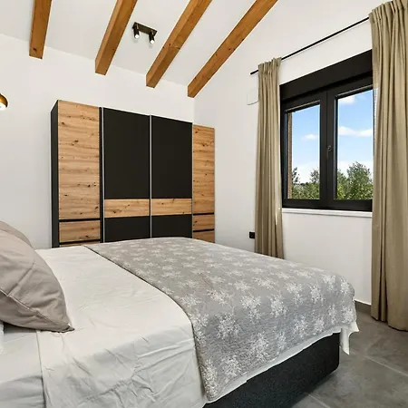 Olive'r By Rent Istria Willa Kaštel