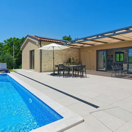 فيلة Olive'r By Rent Istria Kaštel